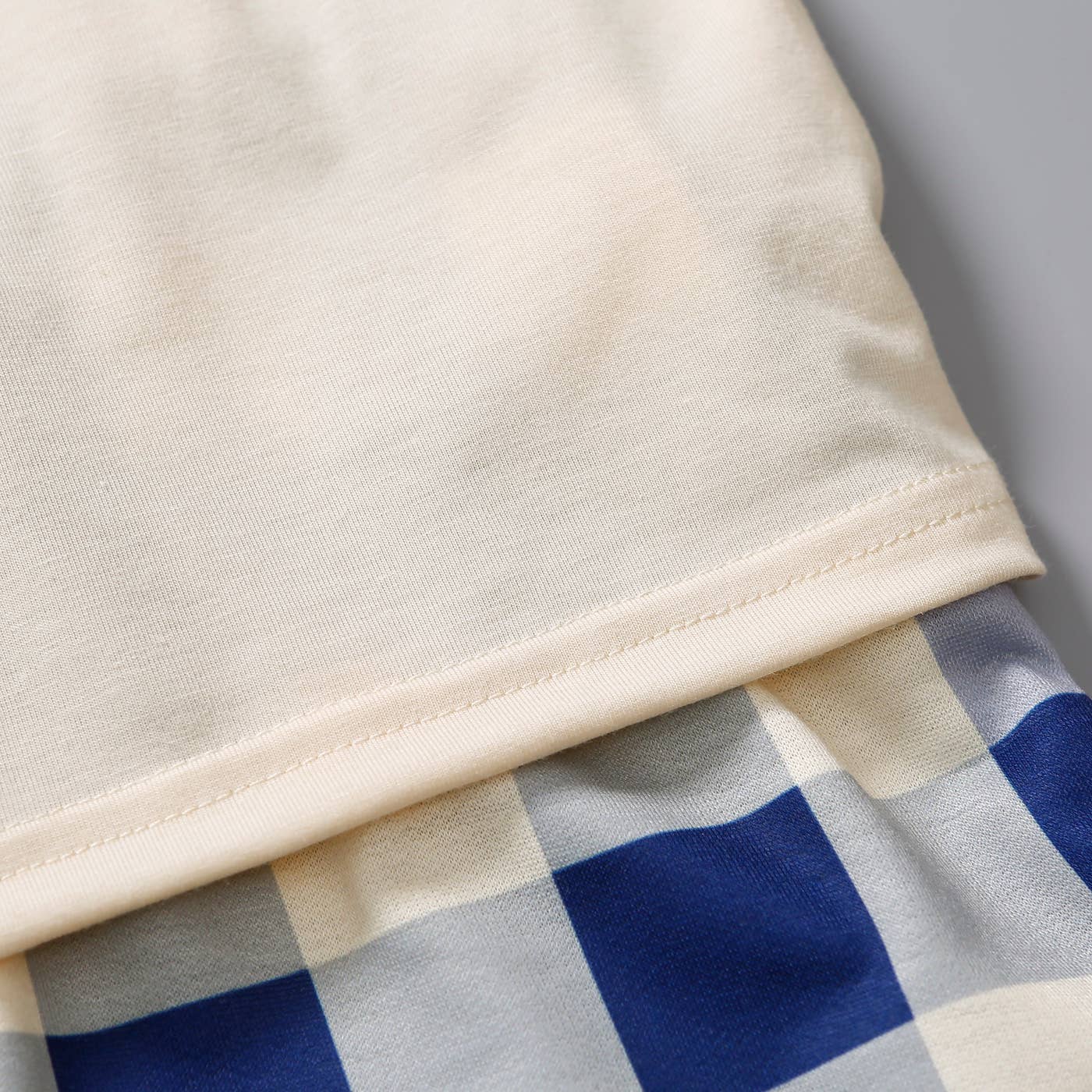 2pcs Toddler Boy Playful Lion Tee and Plaid Shorts Set