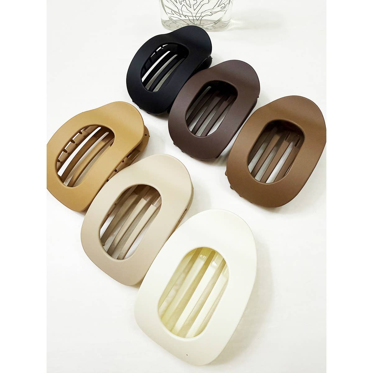 Matte Neutral Shades Flat Hair Claw Clips-DID NOT PUT ONLINE
