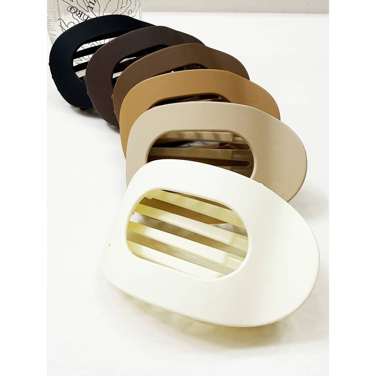 Matte Neutral Shades Flat Hair Claw Clips-DID NOT PUT ONLINE