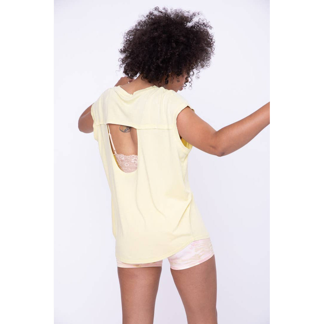 Cap-Sleeve Cut-Out Back Athleisure Top