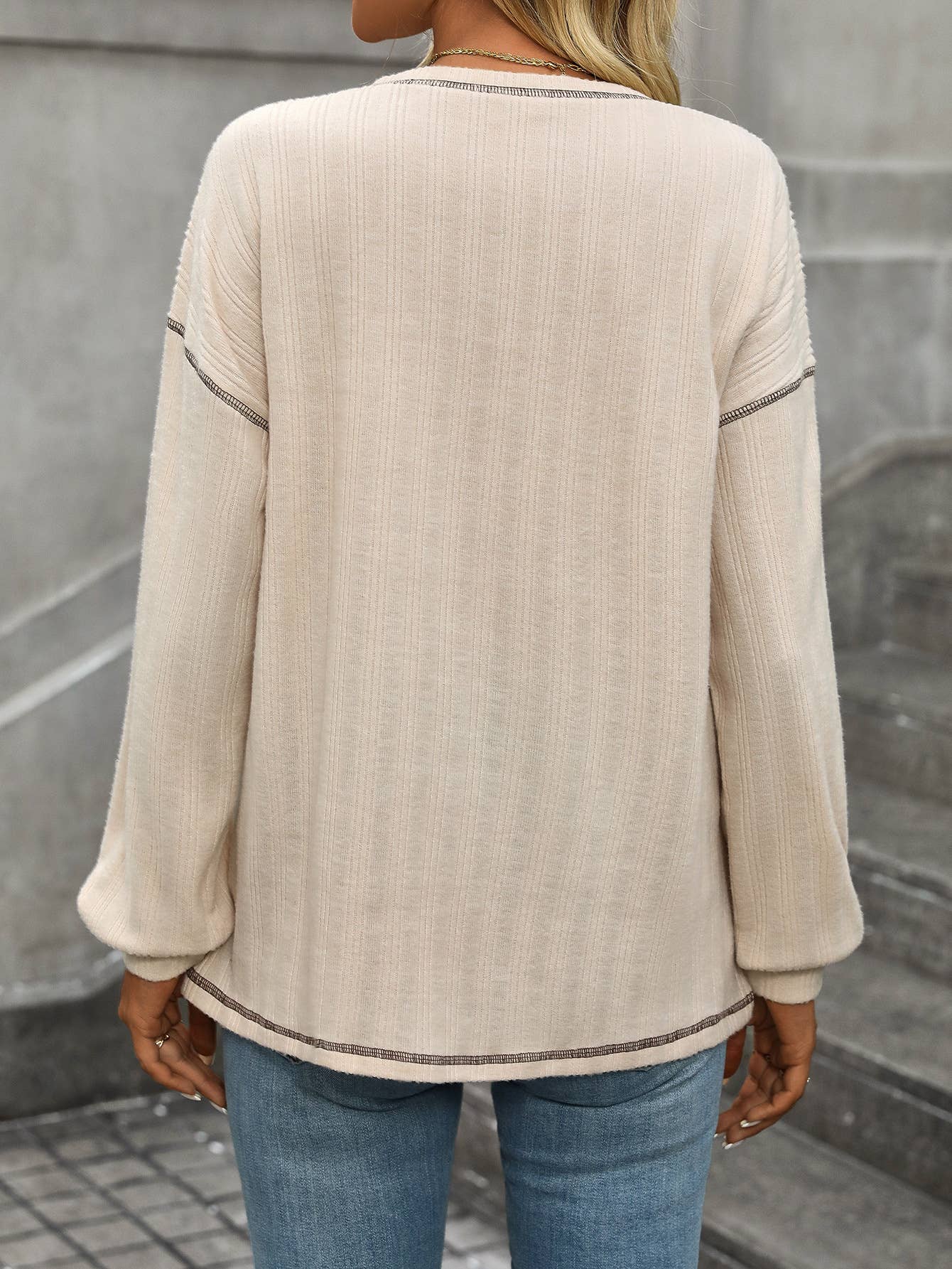 Long sleeve loose shirt