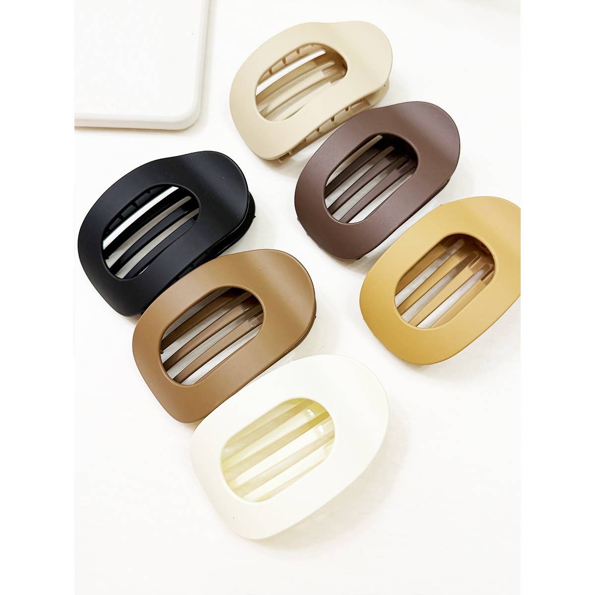 Matte Neutral Shades Flat Hair Claw Clips-DID NOT PUT ONLINE